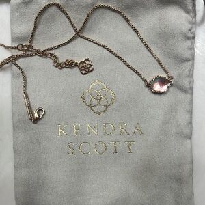 Kendra Scott necklace